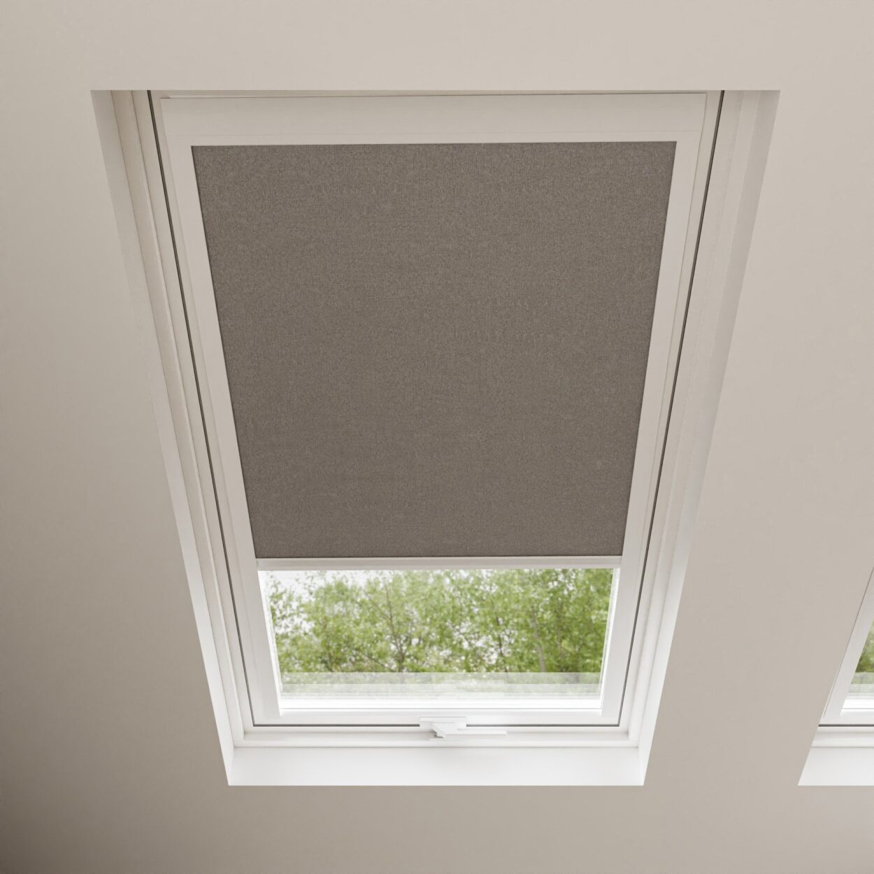 Hanson Dusk Blind For Velux - Image 2