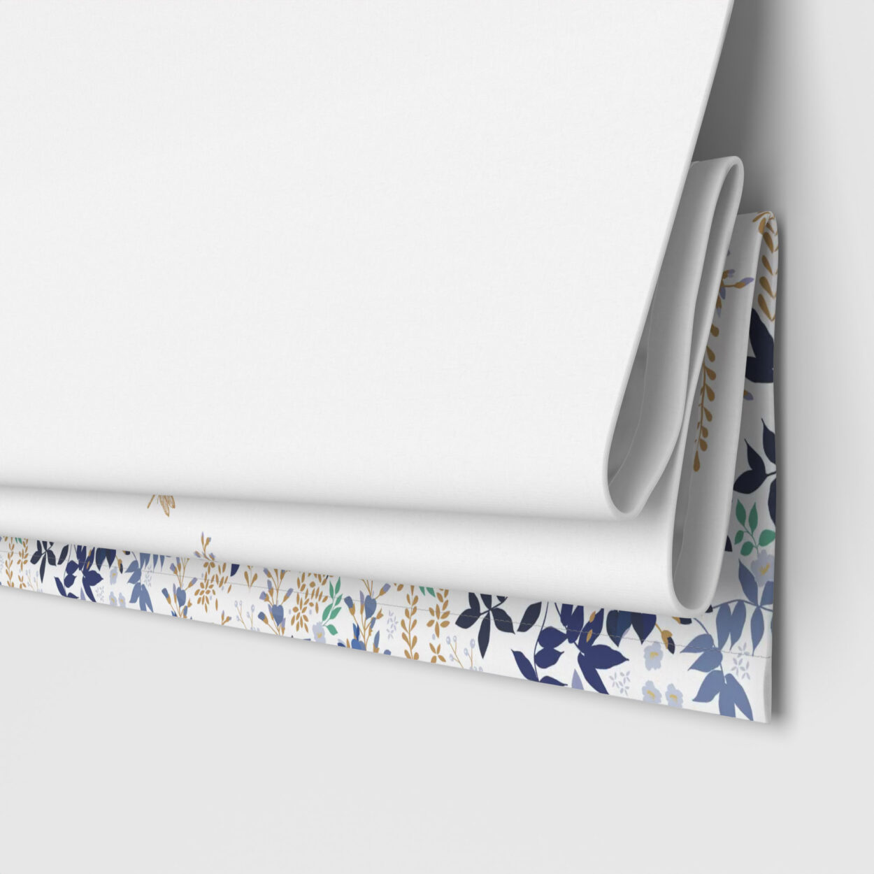 Sara Miller Wisteria White Motorised