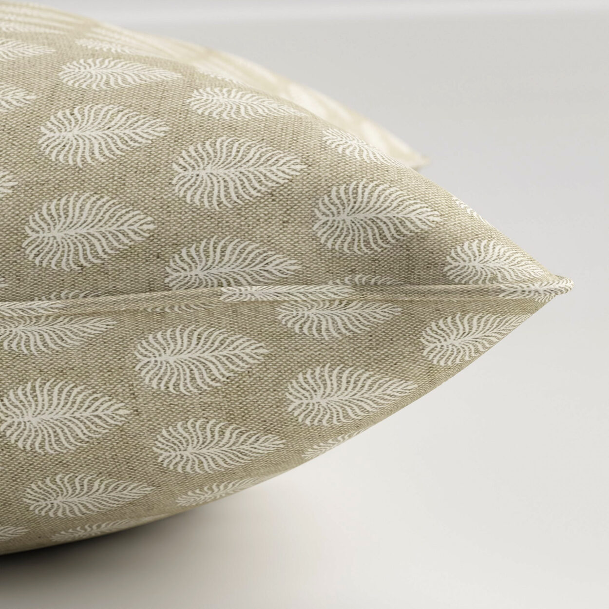 Emily Bond Jaipur Linen Cushion - Image 3
