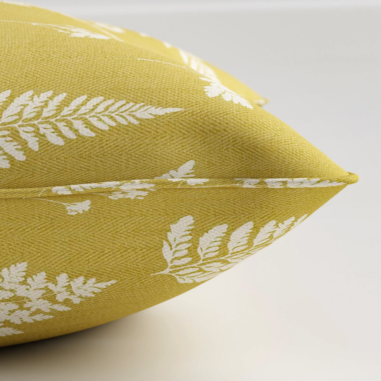 Emily Bond Tynesfield Pollen Cushion - Image 3