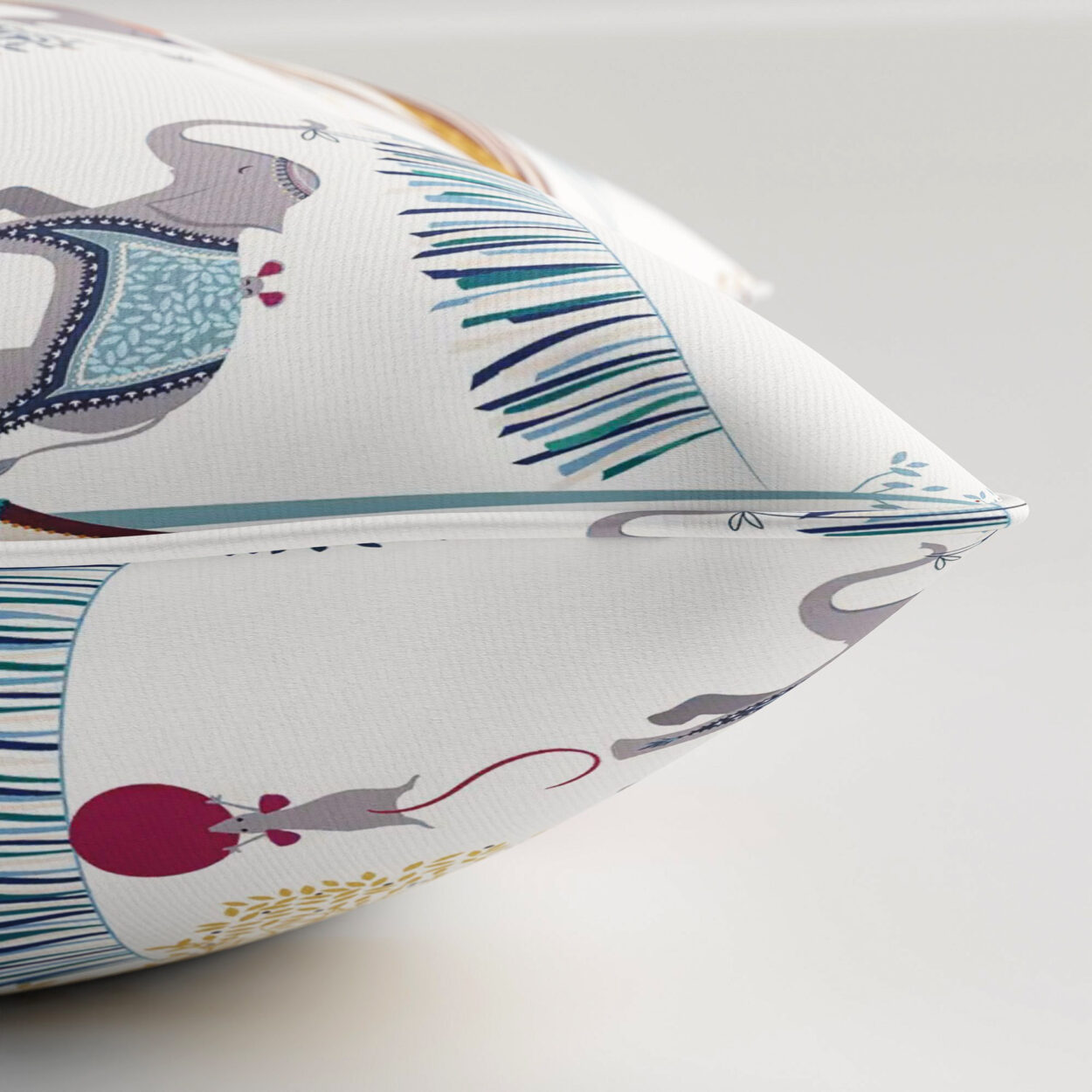 Sara Miller Circus White Cushion - Image 3