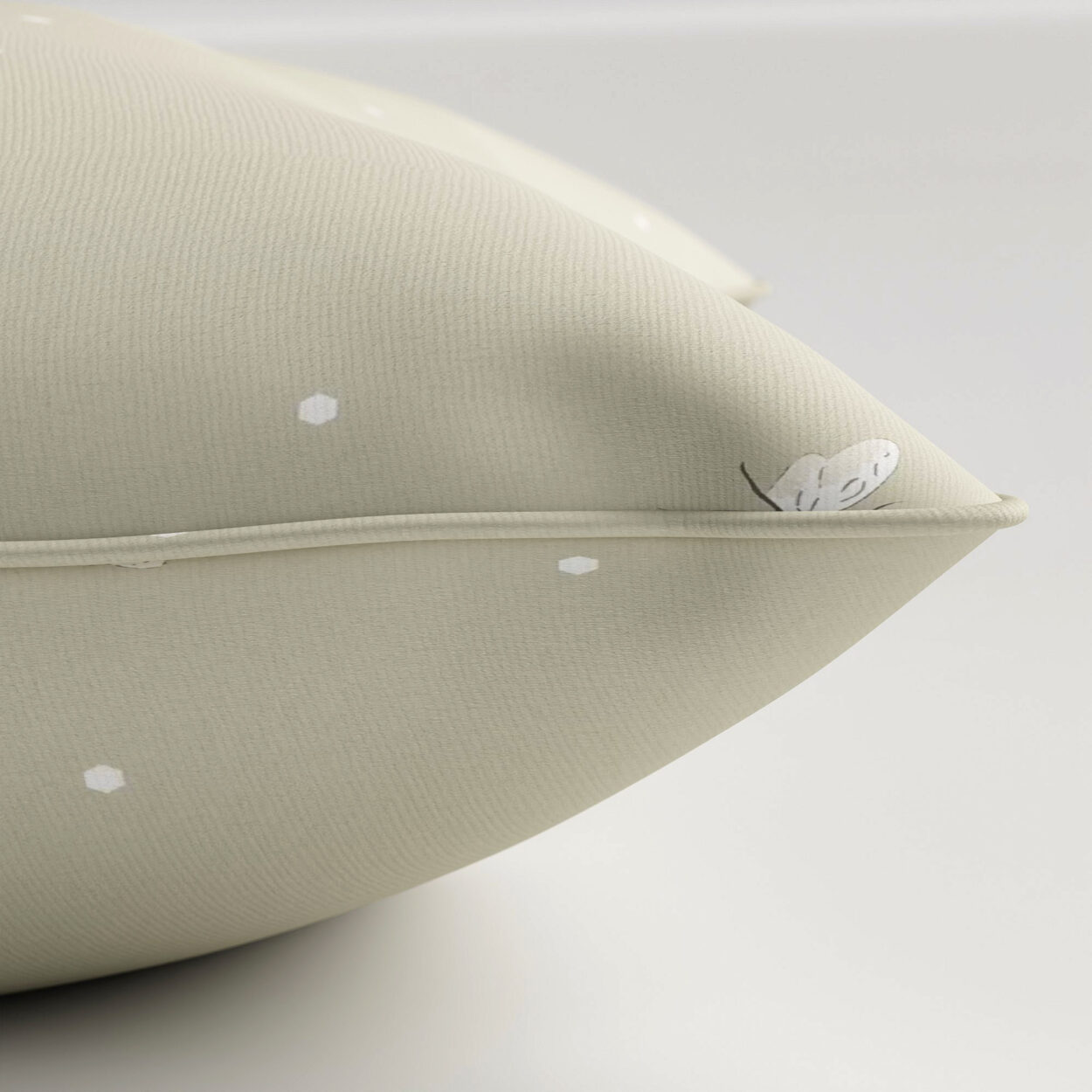 Sophie Allport Bee Soft Linen Cushion - Image 3