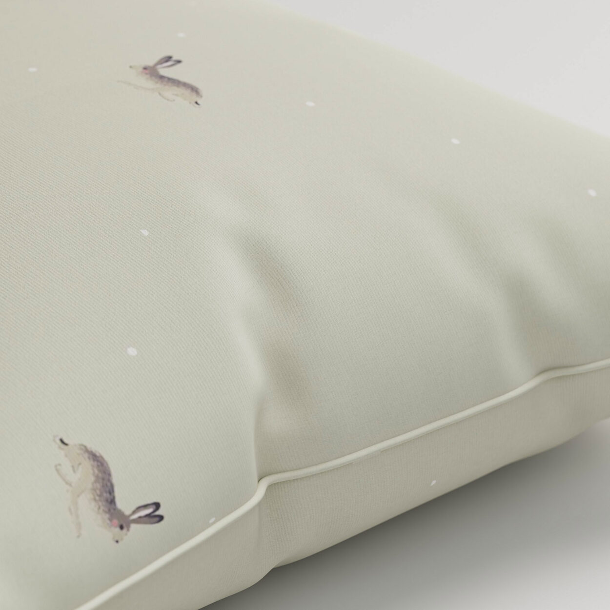 Sophie Allport Hare Linen Cushion - Image 2