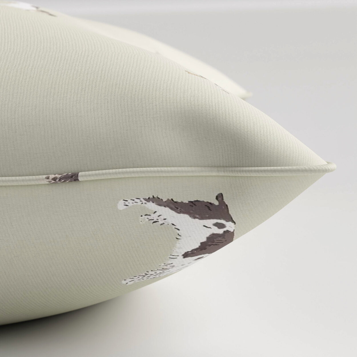 Sophie Allport Woof Linen Cushion - Image 3