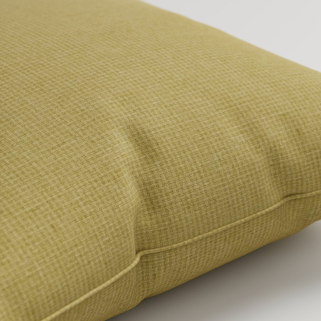 William Morris At Home Reed Apple Cushion - Image 2