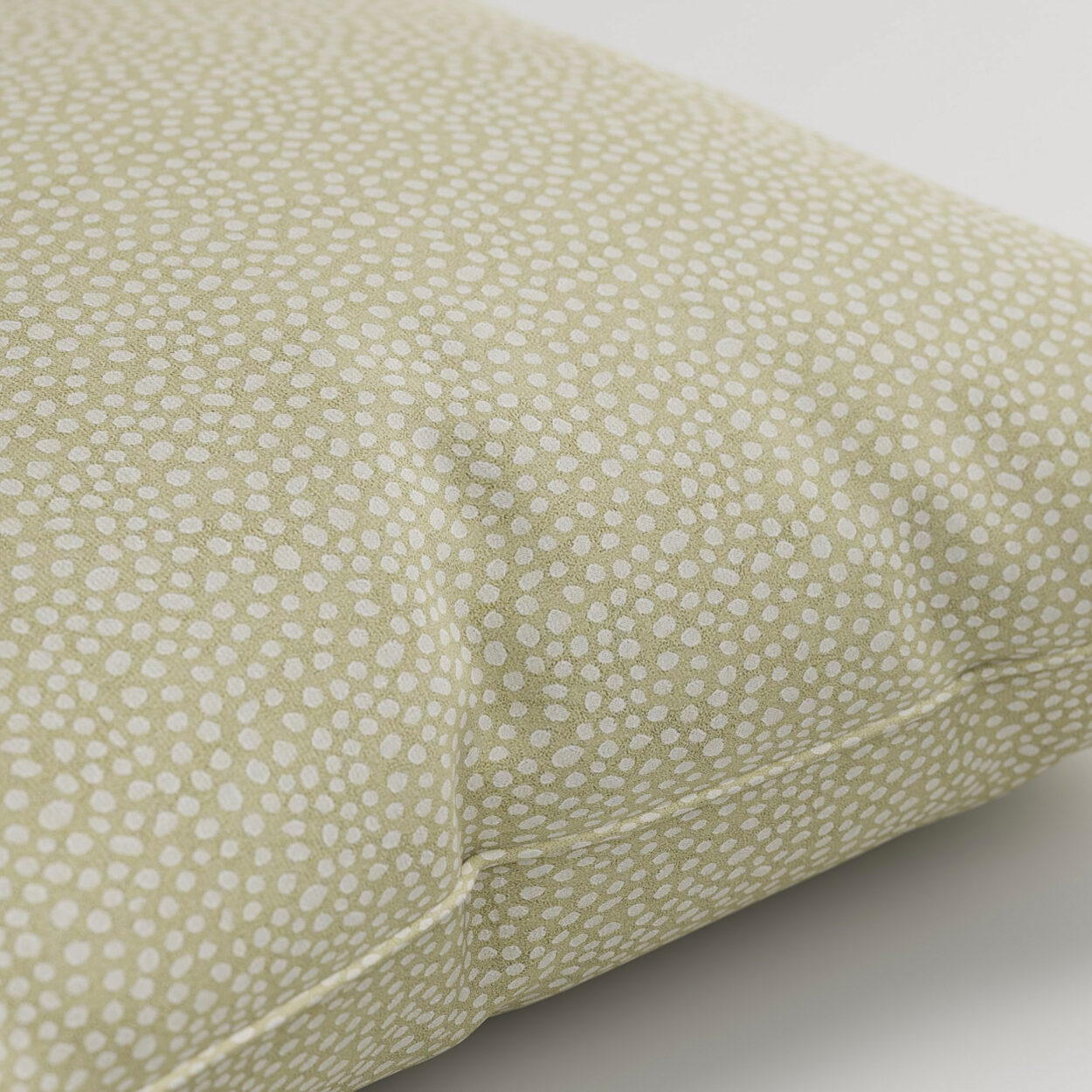 Chessel Willow Cushion - Image 2