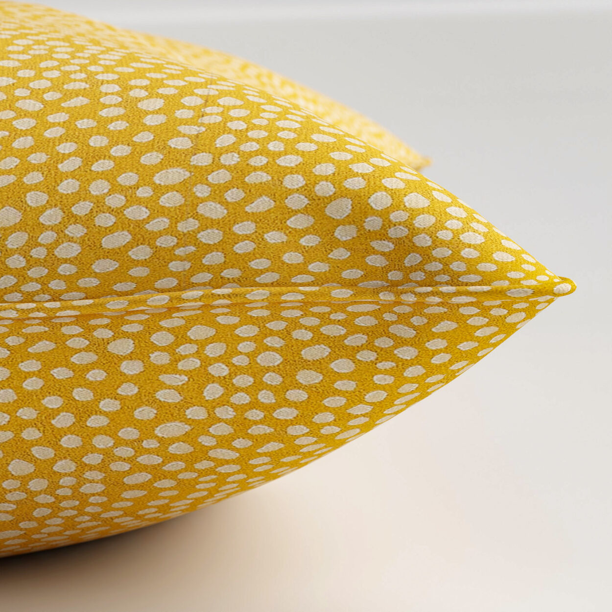 Chessel Sunflower Cushion - Image 3