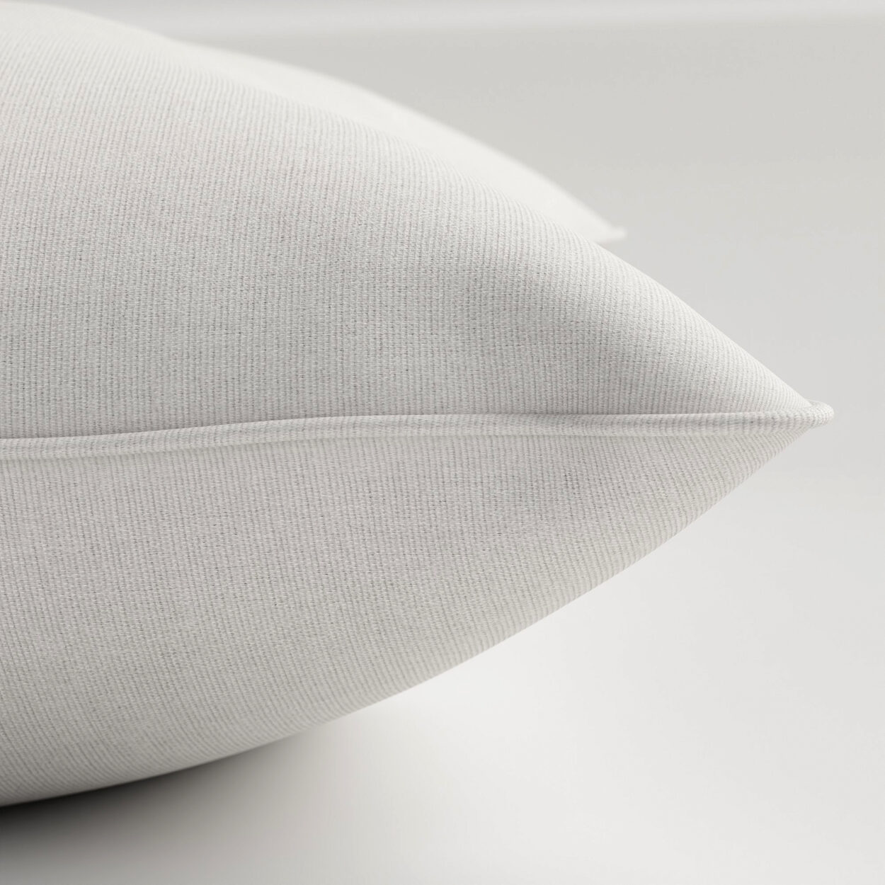Novi Lace Cushion - Image 3