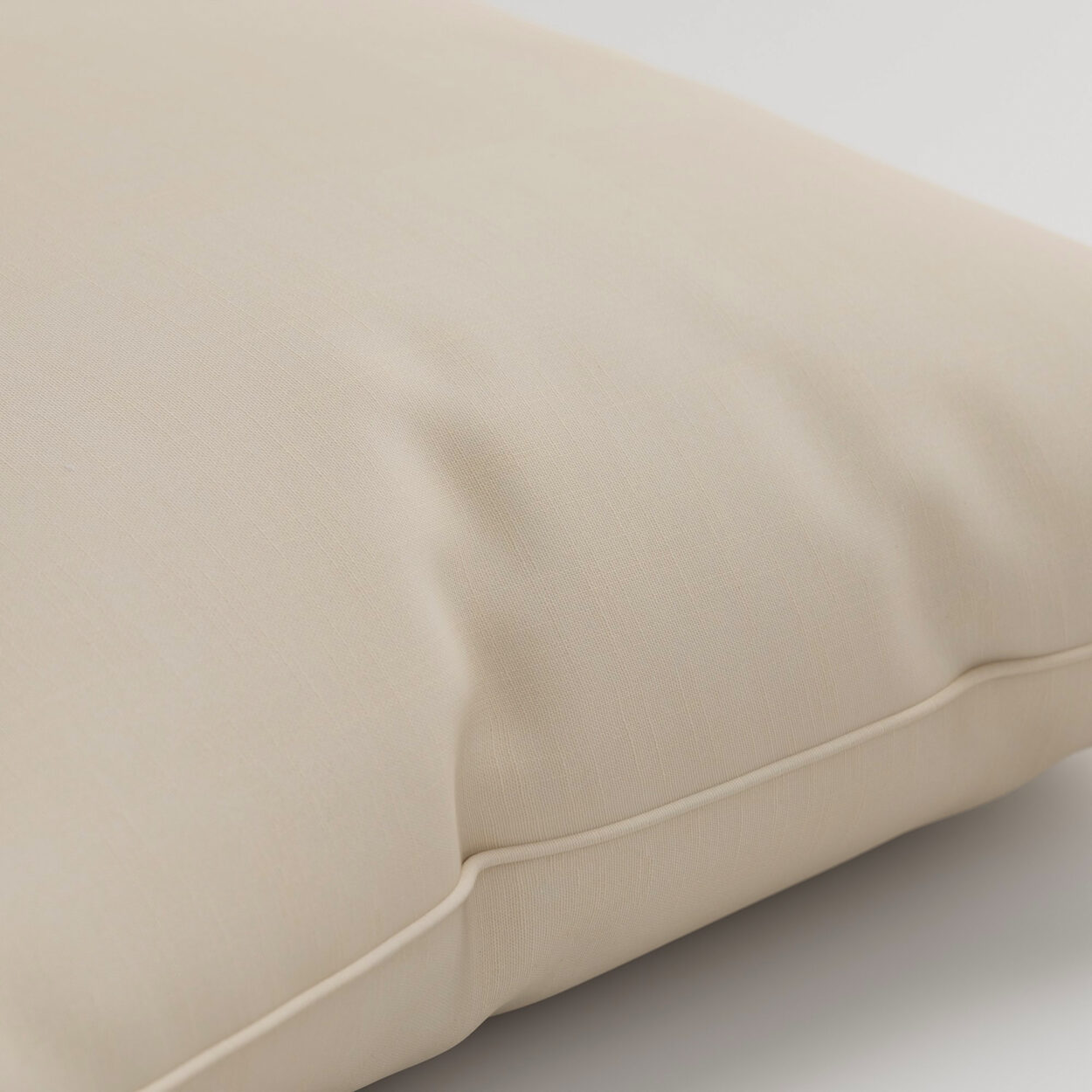 Loma Wheat Cushion - Image 2