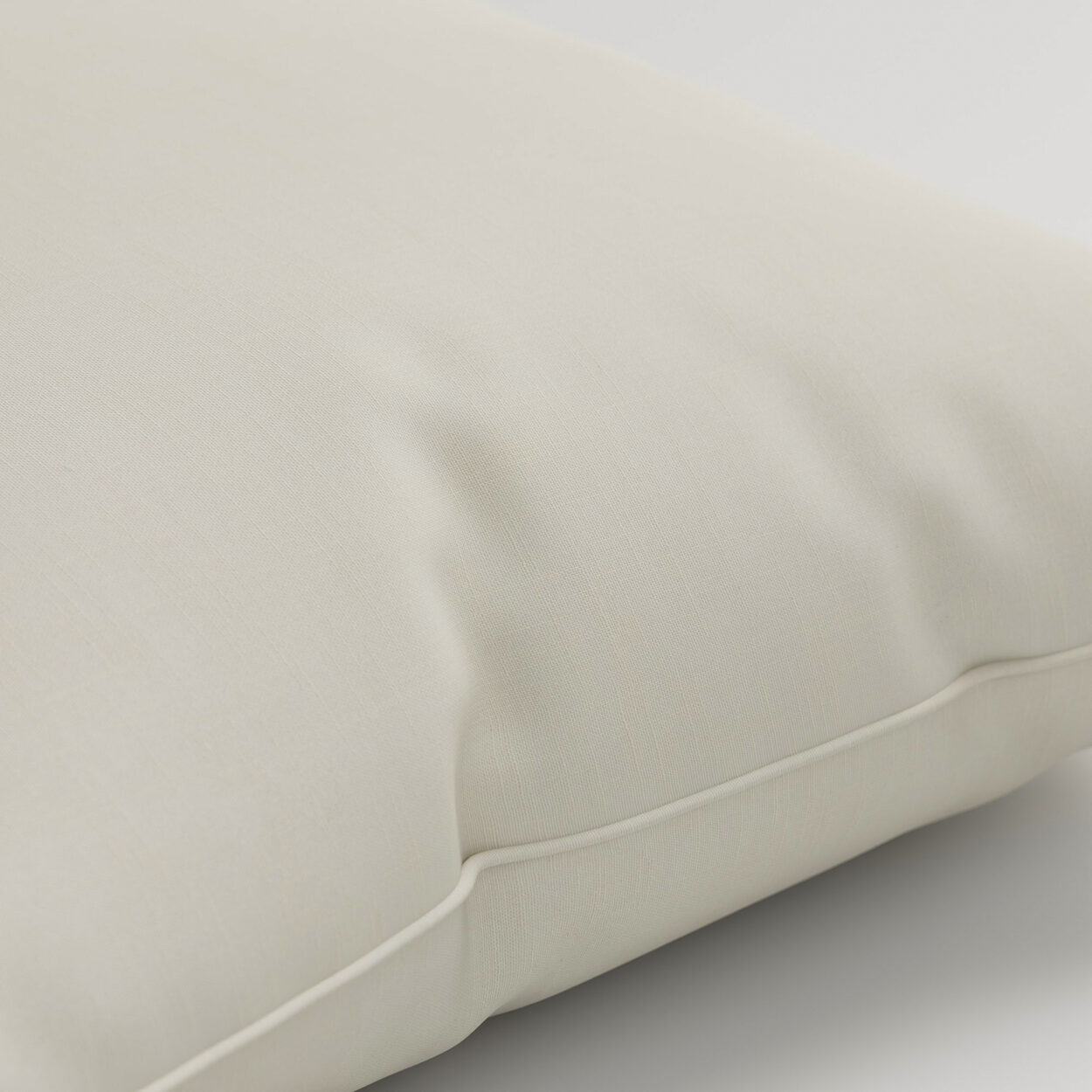 Loma Linen Cushion - Image 2
