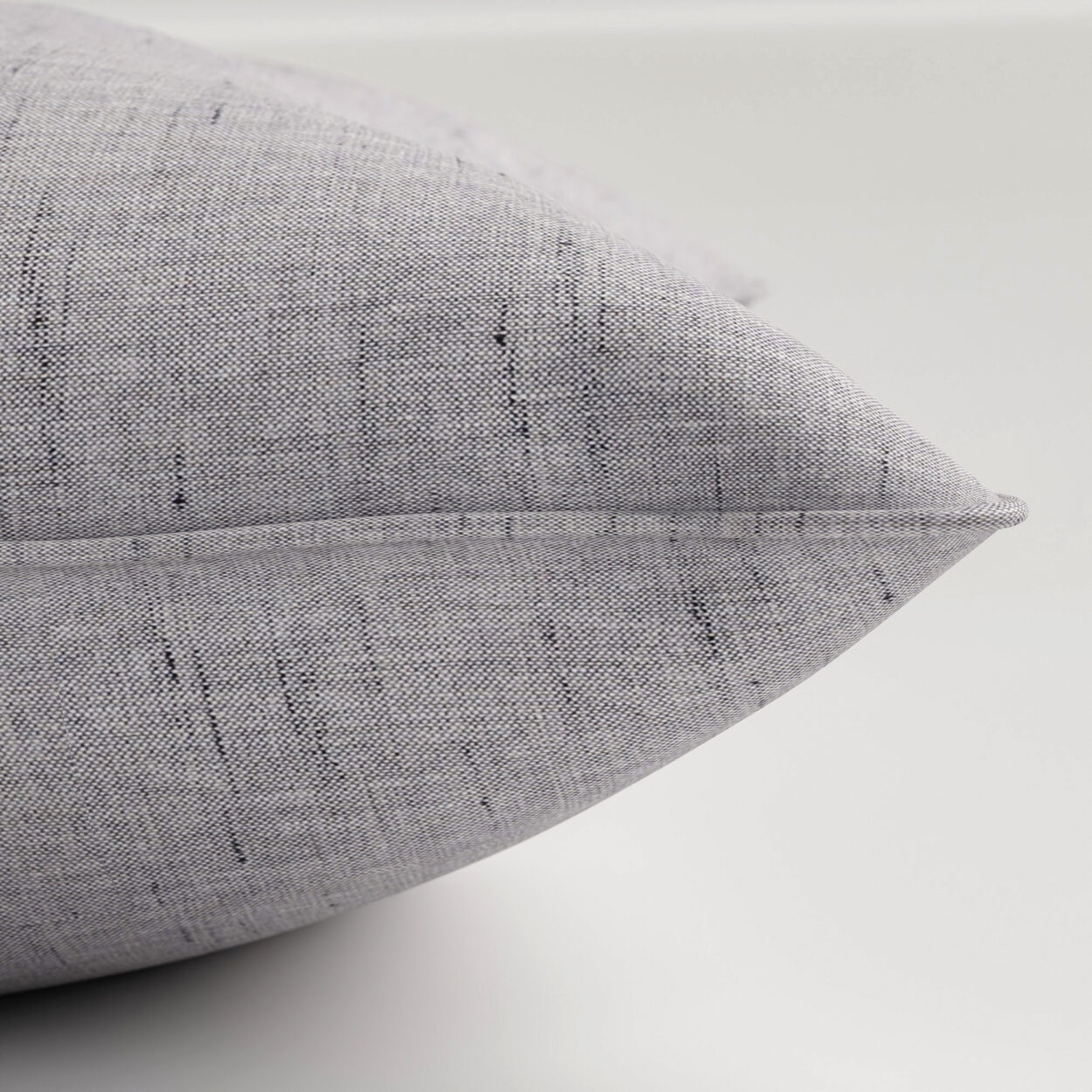 Porto Heather Cushion - Image 3